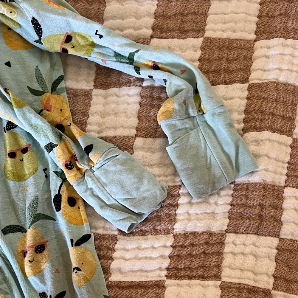 Little Sleepies Light Aqua Bamboo Zip Footed Pajamas in Pineapple Jams Sz 3-6 mo - Picture 5 of 6